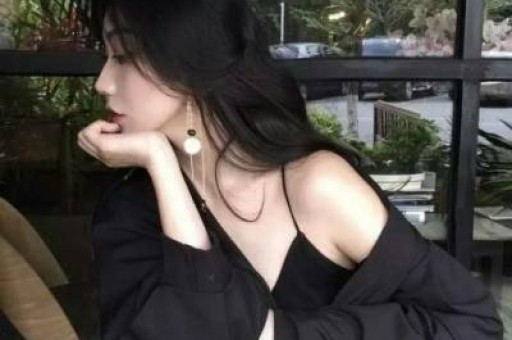 李小冉一波未平一波又起！向太9字力挺才明白她和王菲是一类人
